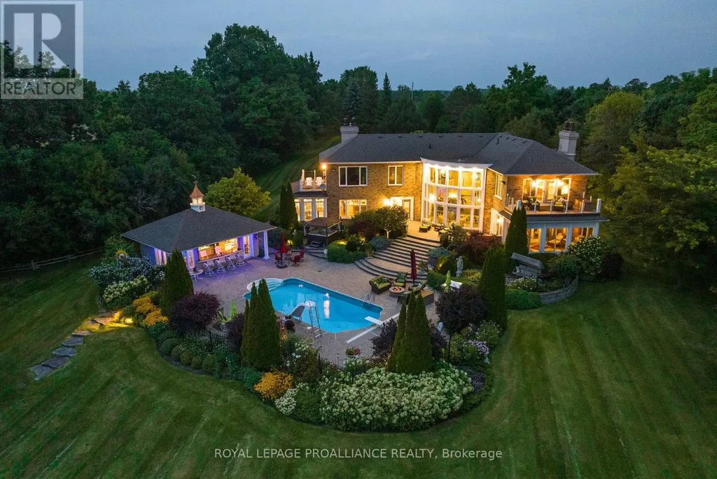 1261 County Rd 20, Prince Edward County (Hillier Ward)